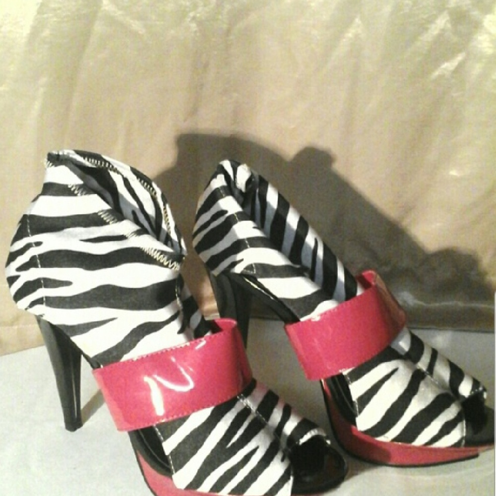 Red white black shoe